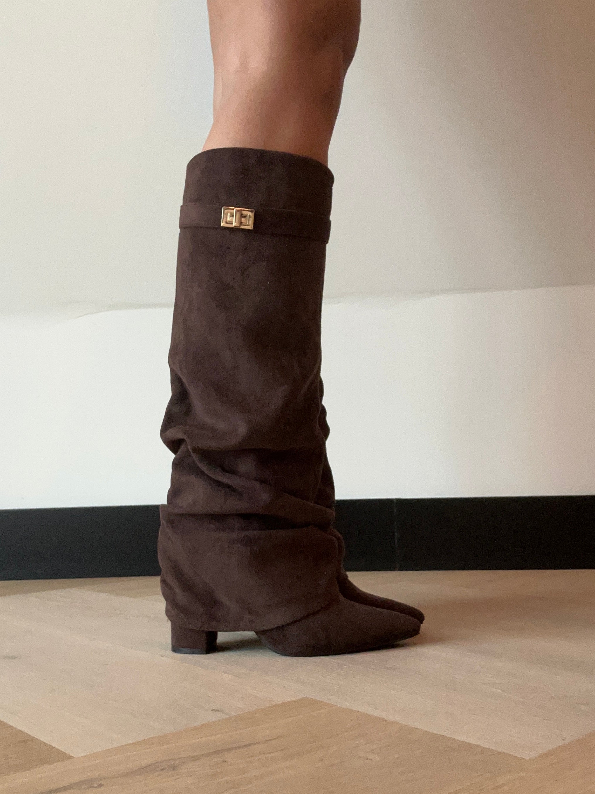 Brown Boots 02 Pre Order 29-10