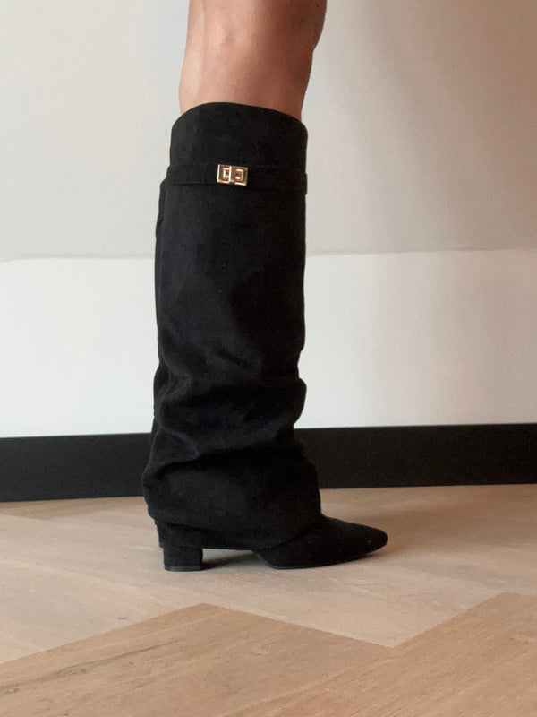 Black Boots 02