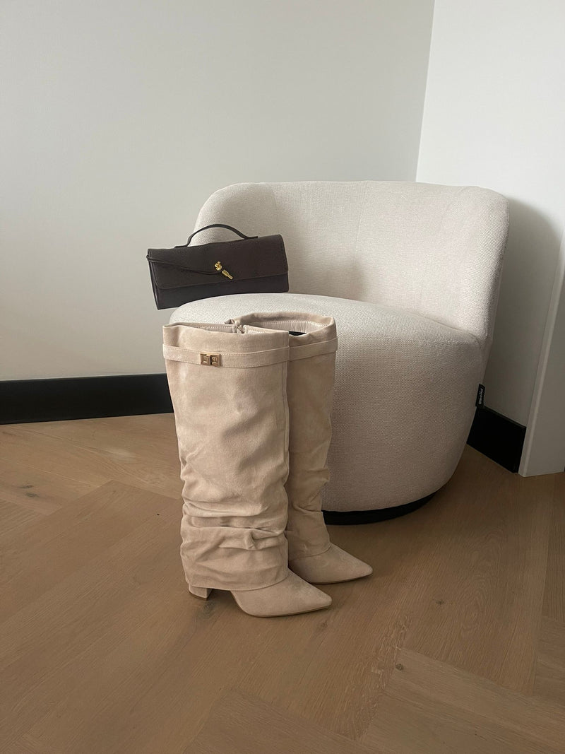 Beige Boots 02
