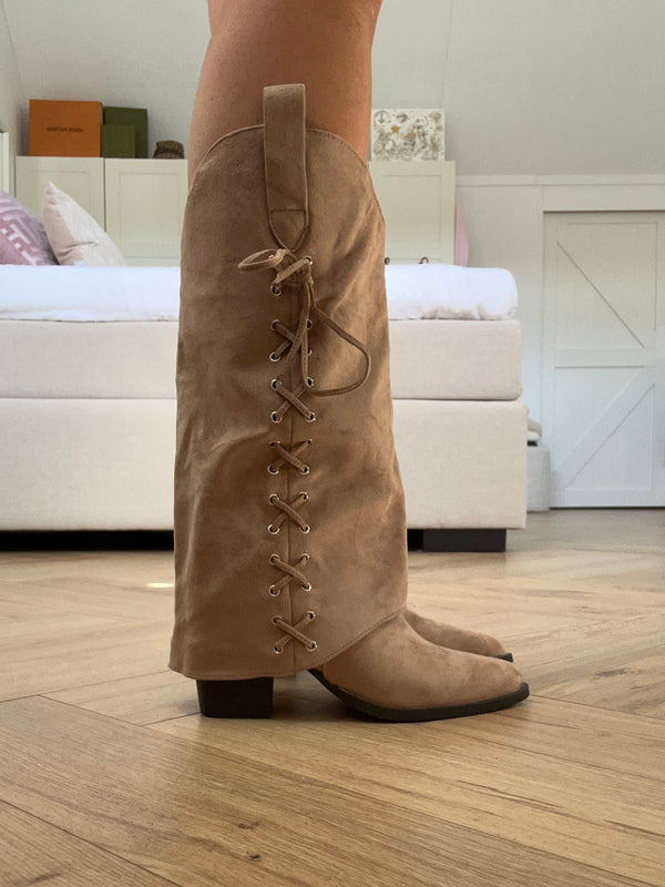 Beige Suède Boots