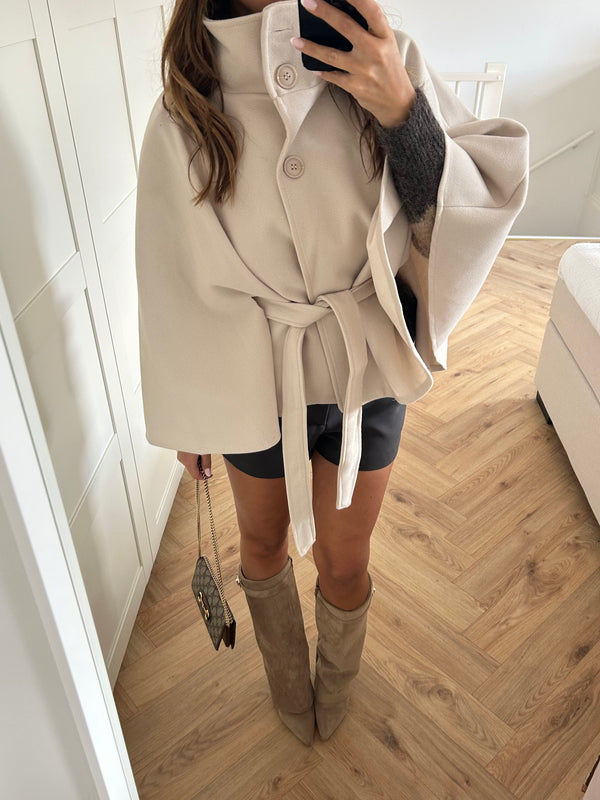 It Girl Jacket Beige