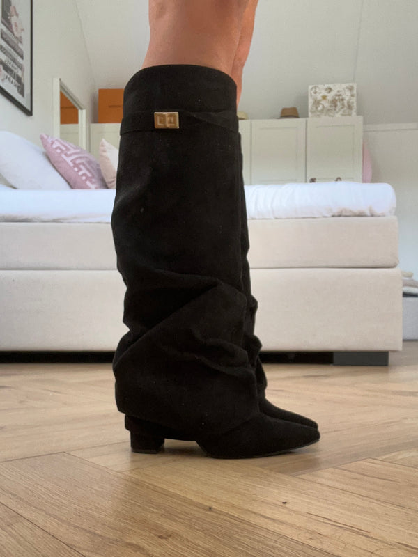 Black Boots 02