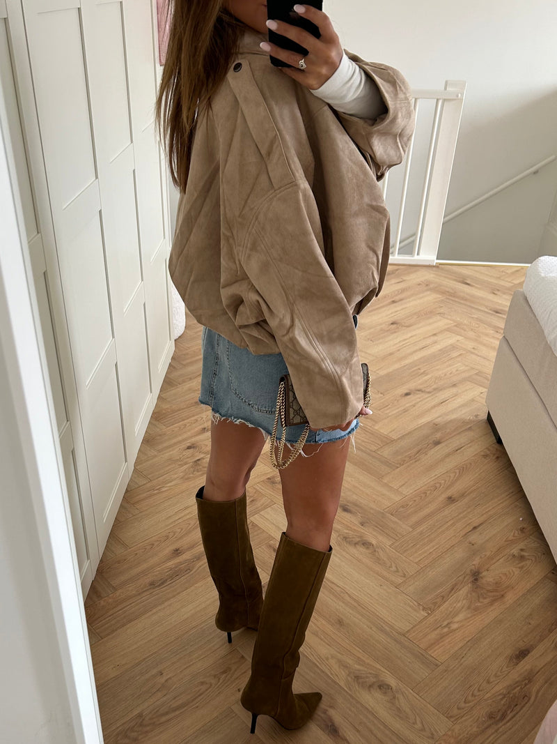 ByNicci Suède Jacket Beige - BYNICCI.NL